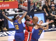 明日夏季联赛前瞻：东契奇伤情更新，曼城冲击连胜纪录(新星战队白衣女战士视频)