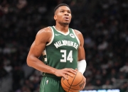 独行侠复出首战，迎来胜利状态火爆，雄鹿成为焦点！